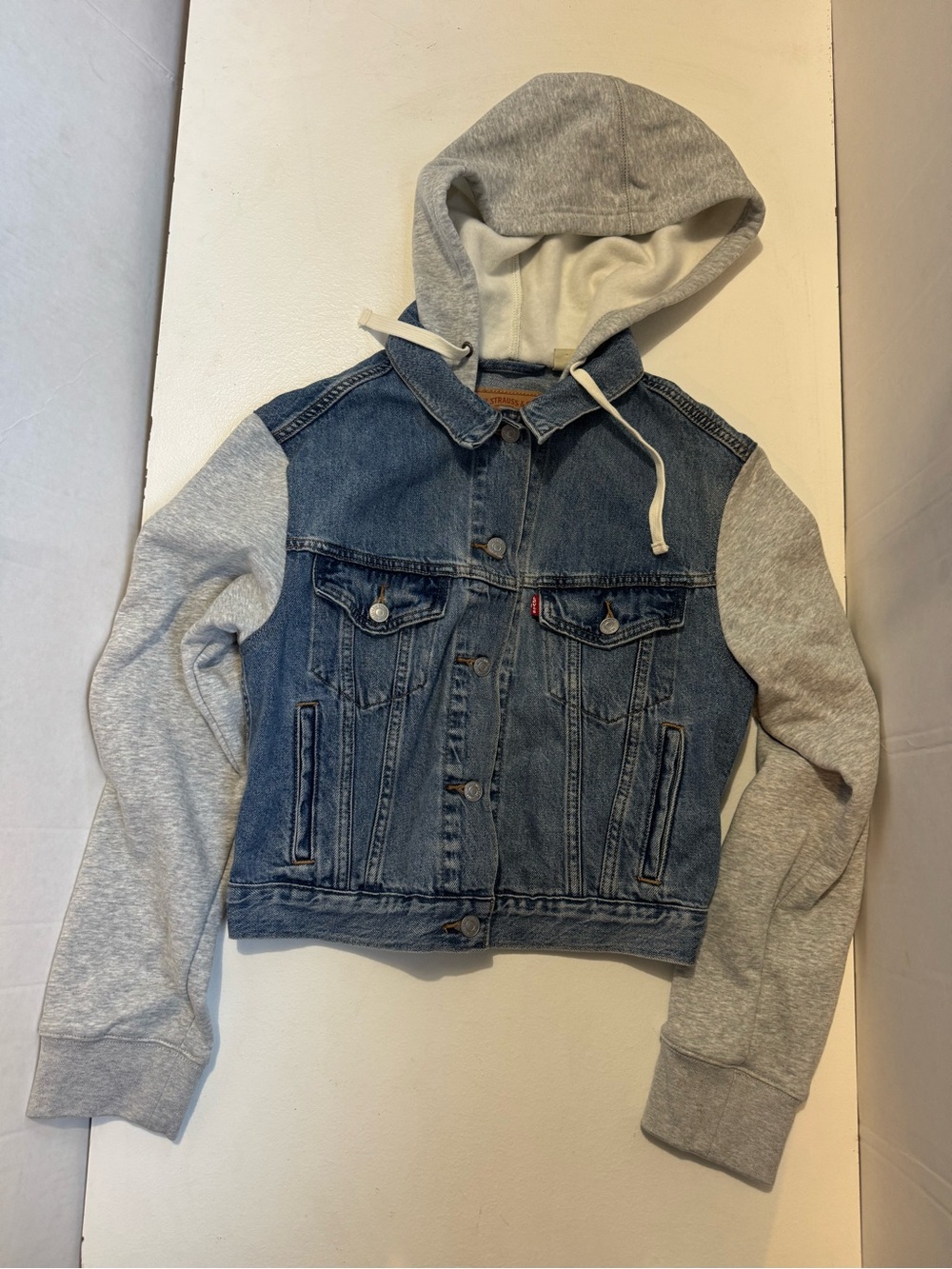 Levi’s Hybrid Hooded Trucker Jacket women’s size small
